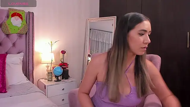 natashaleightt online show from 30, 11, 2025