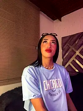 Snapshot of MichelleDiaz_Pink chatting on 28, 9, 2025 MichelleDiaz Pink online show from 28, 9, 2025