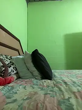 Snapshot of BttmGuy01 chatting on 6, 2, 2026 BttmGuy01 online show from 6, 2, 2026