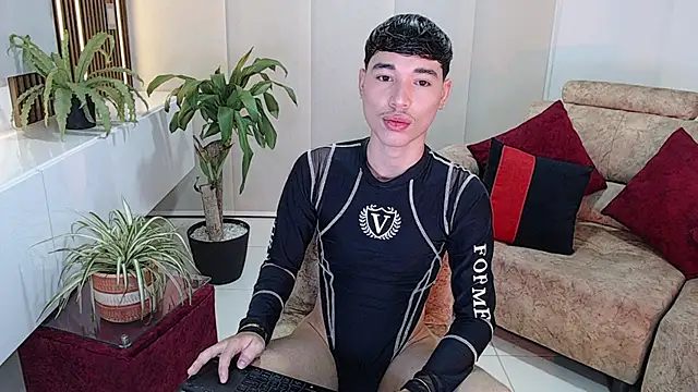 Snapshot of cod_dolll chatting on 6, 10, 2025 cod dolll online show from 6, 10, 2025