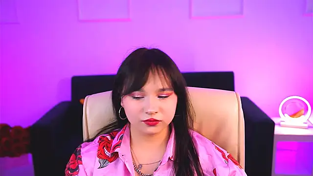 Snapshot of HanaWise chatting on 7, 3, 2025 HanaWise online show from 7, 3, 2025