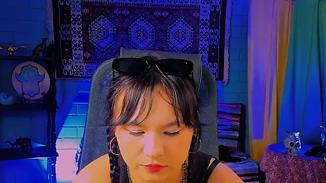 Snapshot of HanaWise chatting on 16, 3, 2025 HanaWise online show from 16, 3, 2025