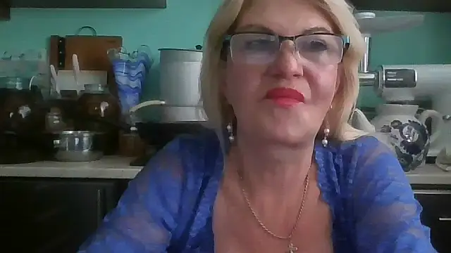 Snapshot of Heidi-Helga chatting on 16, 9, 2025 Heidi-Helga online show from 16, 9, 2025
