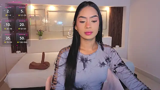 Snapshot of ChloeMoon9 chatting on 20, 10, 2025 ChloeMoon9 online show from 20, 10, 2025