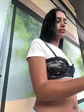 Snapshot of ChloeMoon9 chatting on 7, 3, 2026 ChloeMoon9 online show from 7, 3, 2026