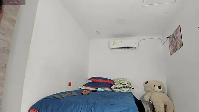 flor herrera01 online show from 14, 2, 2026