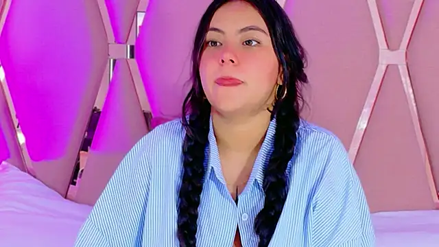 Snapshot of Emily_Black1 chatting on 16, 5, 2026 Emily Black1 online show from 16, 5, 2026