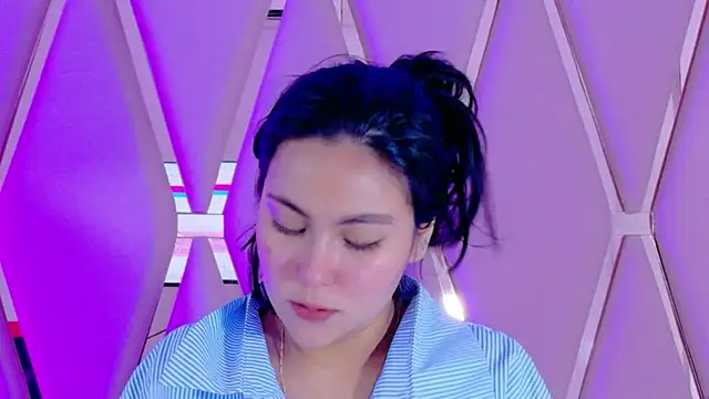 Snapshot of Emily_Black1 chatting on 19, 5, 2026 Emily Black1 online show from 19, 5, 2026