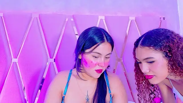 Snapshot of Emily_Black1 chatting on 22, 5, 2026 Emily Black1 online show from 22, 5, 2026