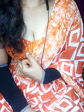 Snapshot of geetha_telugu_kan277 chatting on 11, 3, 2025 geetha telugu kan277 online show from 11, 3, 2025