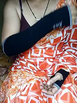 Snapshot of geetha_telugu_kan277 chatting on 17, 9, 2025 geetha telugu kan277 online show from 17, 9, 2025