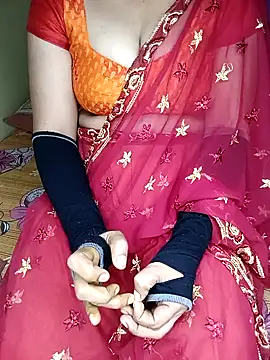 Snapshot of geetha_telugu_kan277 chatting on 10, 10, 2025 geetha telugu kan277 online show from 10, 10, 2025