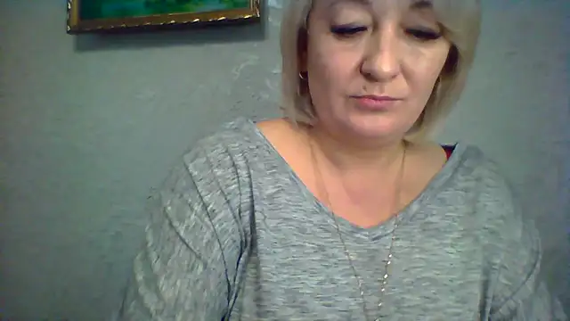 ArielXLoveresss online show from 28, 10, 2025