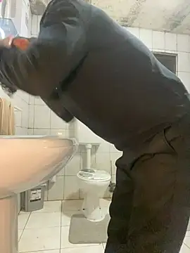 rogerdik76 online show from 4, 2, 2026