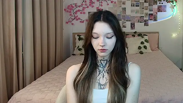 mefwhore online show from 14, 3, 2026