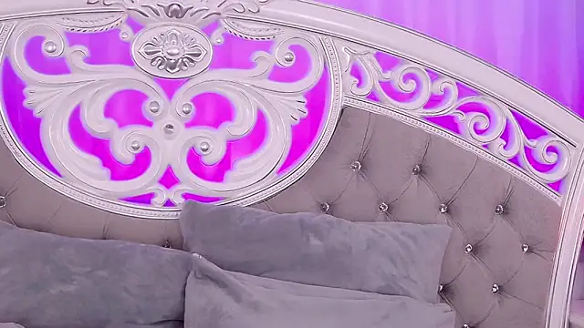 Snapshot of IvyAngel chatting on 25, 2, 2025 IvyAngel online show from 25, 2, 2025