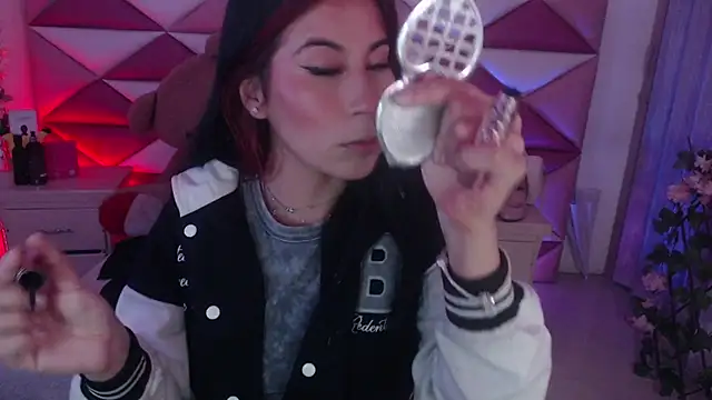 Snapshot of Minami_Nakamura chatting on 31, 7, 2026 Minami Nakamura online show from 31, 7, 2026