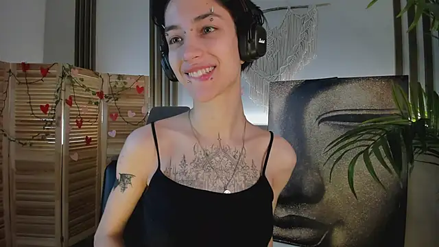 Snapshot of lisbatsyy chatting on 5, 3, 2025 lisbatsyy online show from 5, 3, 2025