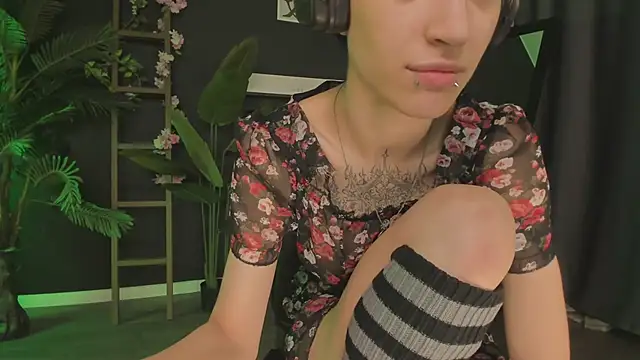 Snapshot of lisbatsyy chatting on 10, 3, 2025 lisbatsyy online show from 10, 3, 2025