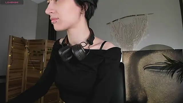 Snapshot of lisbatsyy chatting on 12, 3, 2025 lisbatsyy online show from 12, 3, 2025