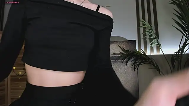 Snapshot of lisbatsyy chatting on 12, 3, 2025 lisbatsyy online show from 12, 3, 2025