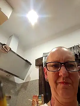 Snapshot of Emma_Milf25 chatting on 15, 11, 2025 Emma Milf25 online show from 15, 11, 2025