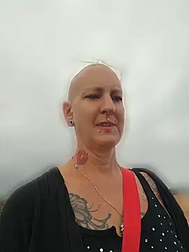 Emma Milf25 online show from 30, 4, 2026