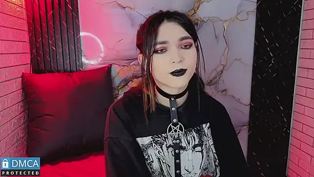 MaeveKuro online show from 1, 7, 2026
