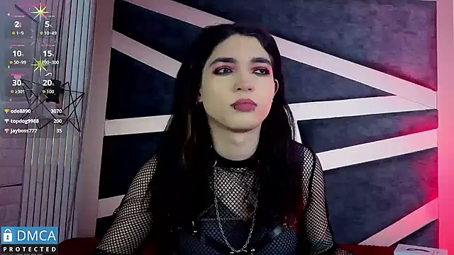 MaeveKuro online show from 28, 7, 2026