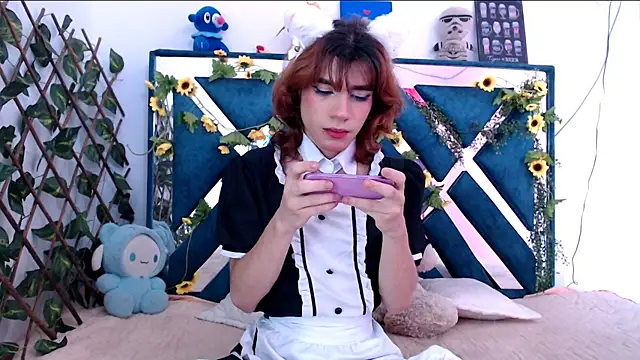 Snapshot of charly__evans chatting on 7, 10, 2025 charly  evans online show from 7, 10, 2025