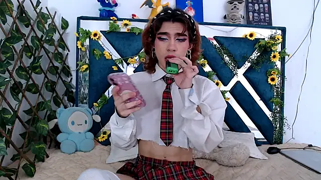 Snapshot of charly__evans chatting on 11, 10, 2025 charly  evans online show from 11, 10, 2025