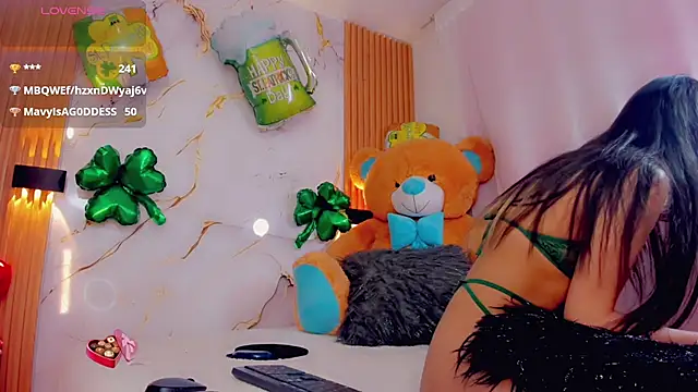 ValeriCardenas online show from 17, 3, 2025