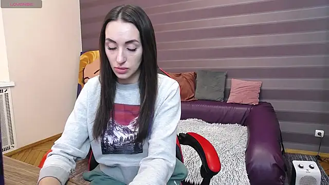 JenniferStone online show from 17, 3, 2025