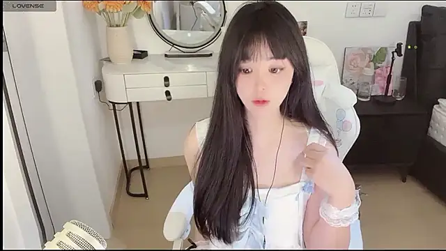 Milla-z online show from 20, 3, 2025