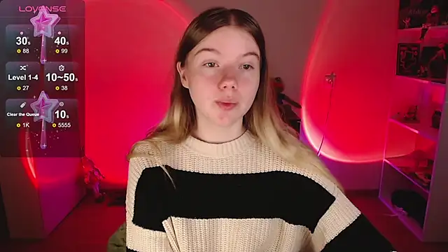 Snapshot of Strawberry_juli chatting on 17, 9, 2025 Strawberry juli online show from 17, 9, 2025