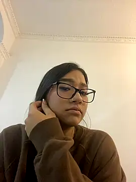 yousweet-Scarett online show from 5, 10, 2025