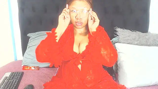 BootyClitQueen online show from 11, 7, 2026