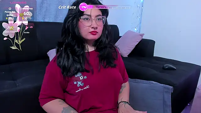 Snapshot of Curvybaddie99 chatting on 6, 10, 2025 Curvybaddie99 online show from 6, 10, 2025