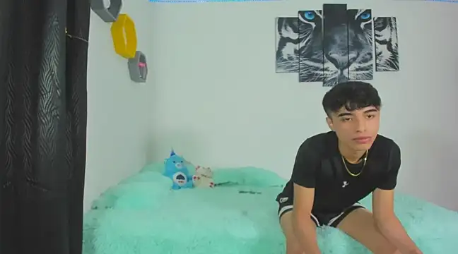 Snapshot of Maxxi_hot23 chatting on 4, 3, 2025 Maxxi hot23 online show from 4, 3, 2025