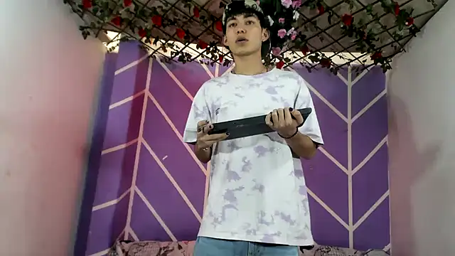 Snapshot of Maxxi_hot23 chatting on 21, 9, 2025 Maxxi hot23 online show from 21, 9, 2025