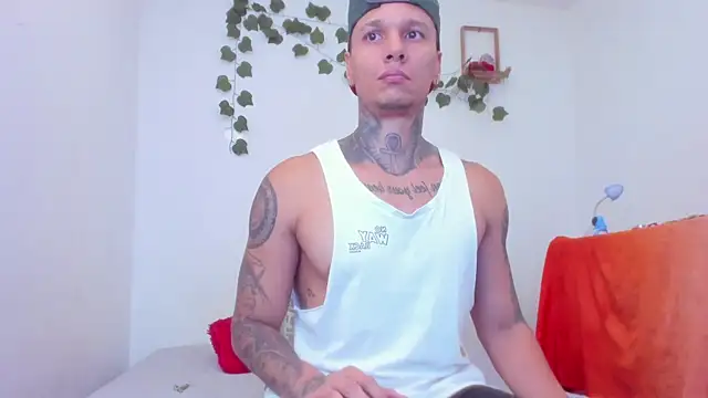 Snapshot of damian_c12 chatting on 14, 3, 2025 damian c12 online show from 14, 3, 2025