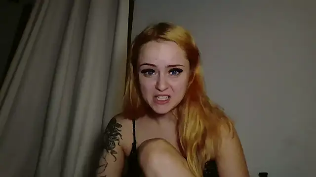 sluttypumpkin online show from 29, 7, 2026