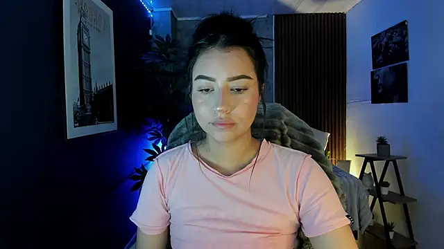 Snapshot of i_sabella_25 chatting on 20, 3, 2026 i sabella 25 online show from 20, 3, 2026