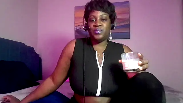 Snapshot of lovelyenigma365 chatting on 1, 3, 2025 lovelyenigma365 online show from 1, 3, 2025