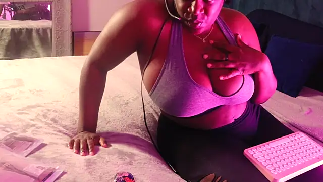 Snapshot of lovelyenigma365 chatting on 14, 3, 2025 lovelyenigma365 online show from 14, 3, 2025