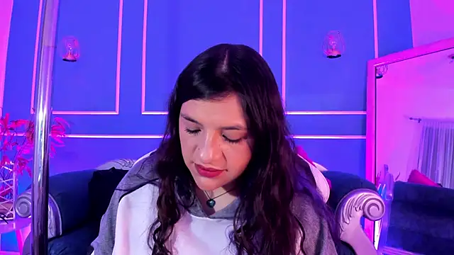 TaraTaylorr online show from 21, 12, 2025