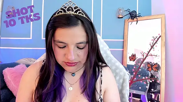TaraTaylorr online show from 6, 5, 2026