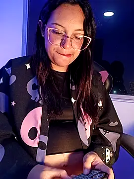 MiaStarts online show from 11, 2, 2026