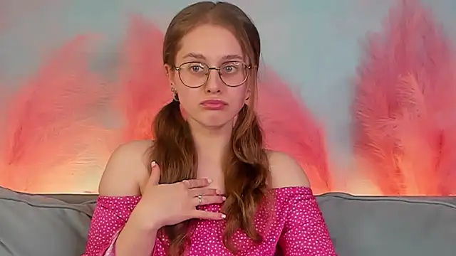 Snapshot of RileyMimicho chatting on 1, 3, 2025 RileyMimicho online show from 1, 3, 2025