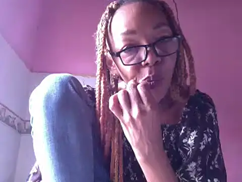 Ladyzee25 online show from 9, 3, 2026